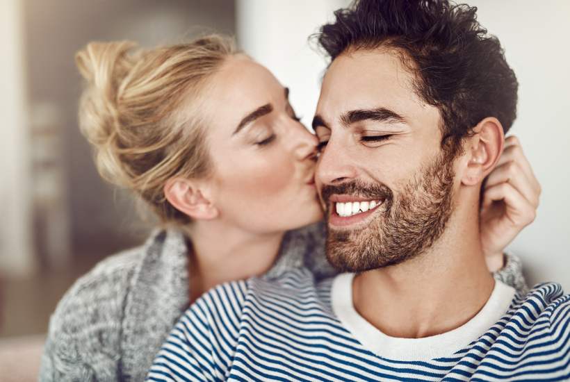 The Best Kissing Tips for Girls Who Win Men Over