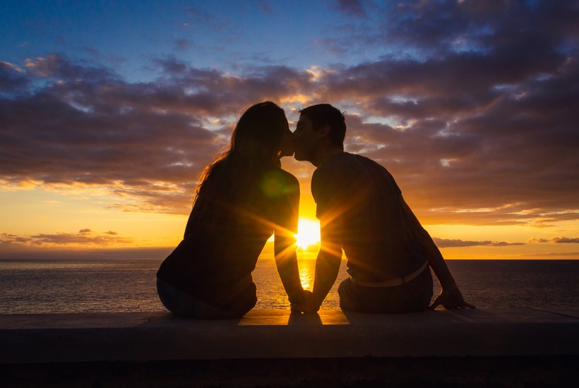 The First Kiss on the First Date